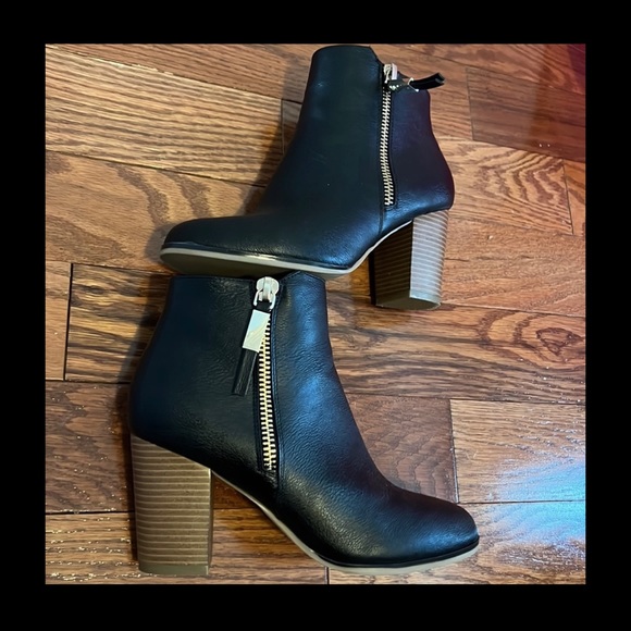Apt. 9 Shoes - Apt 9 Black Heel Boots Size 8.5